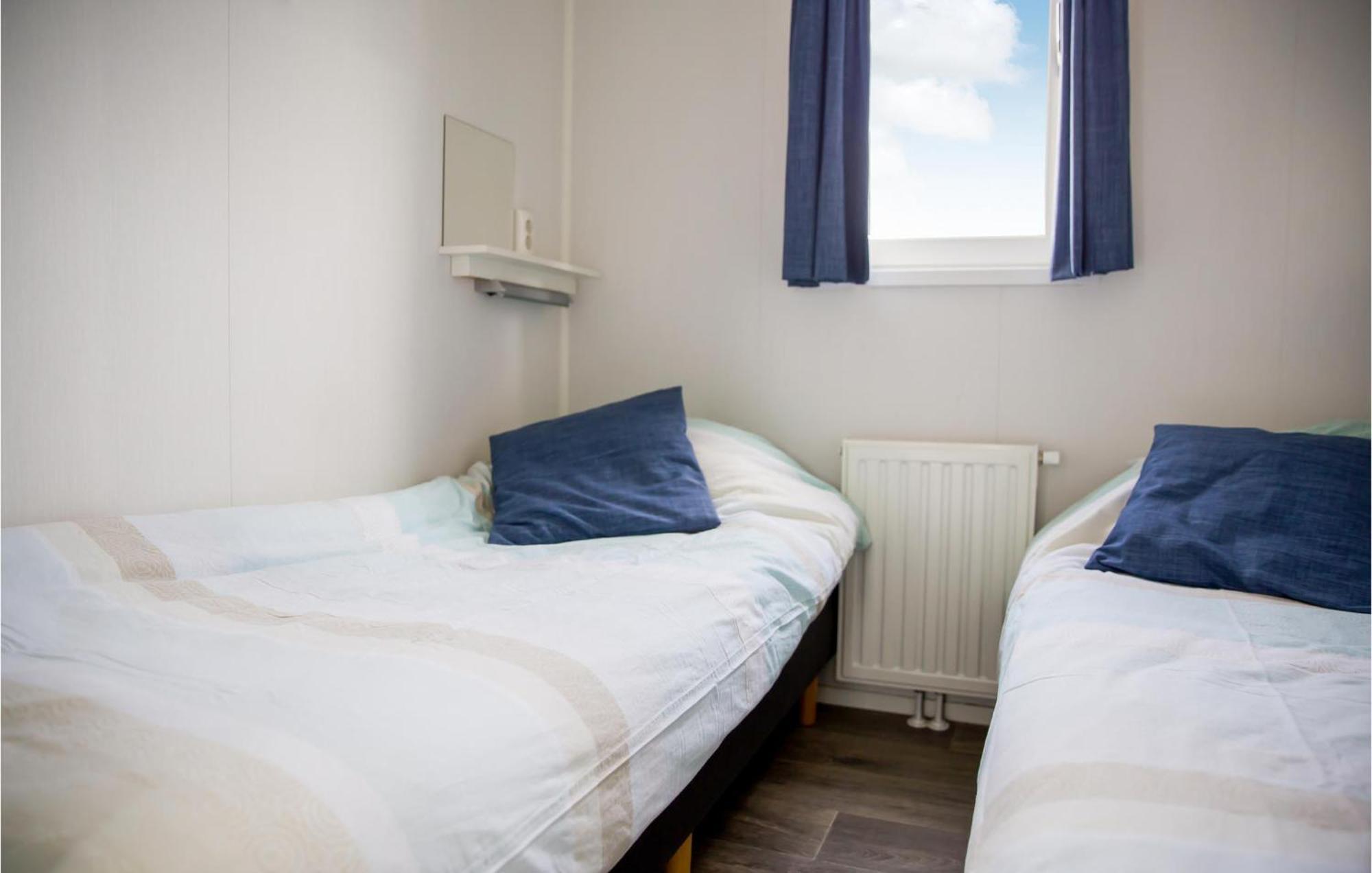 Cozy Home In Breukelen With Wifi Bagian luar foto