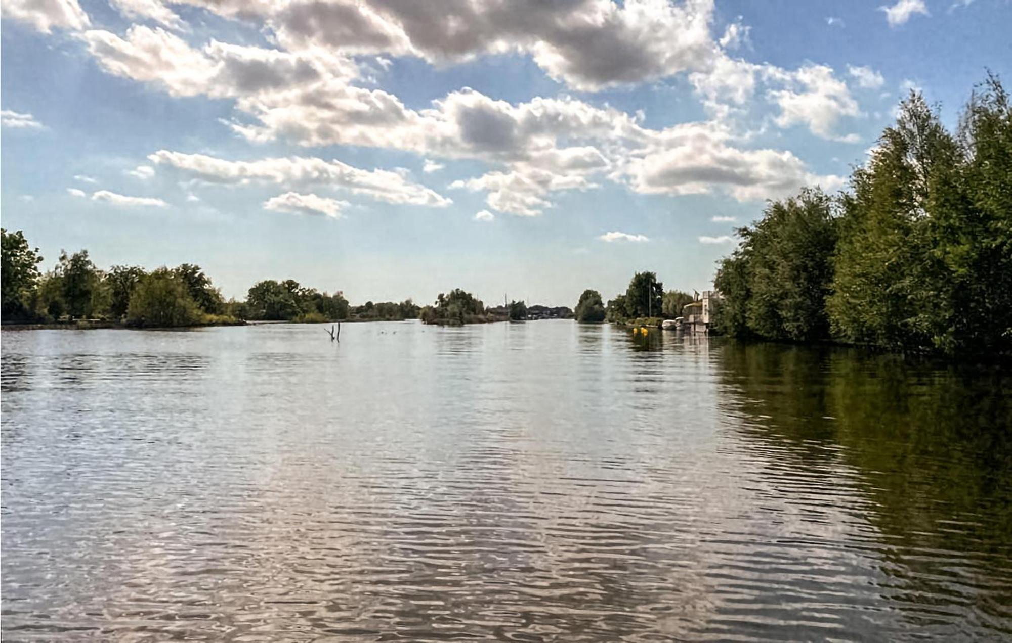 Cozy Home In Breukelen With Wifi Bagian luar foto