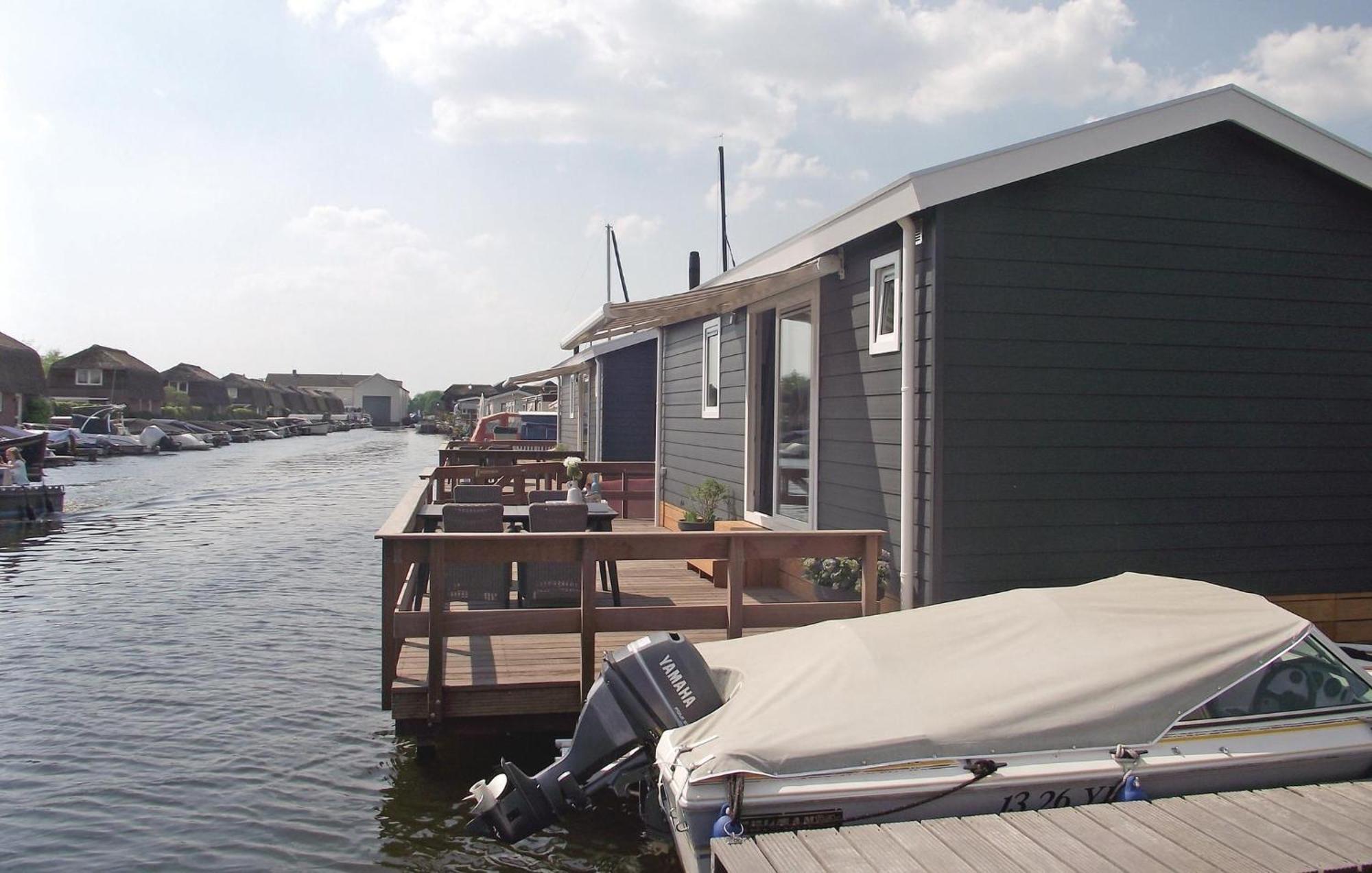 Cozy Home In Breukelen With Wifi Bagian luar foto